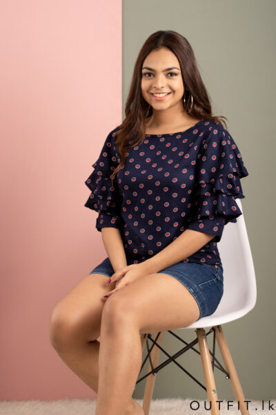 Dotted frilled sleeve top